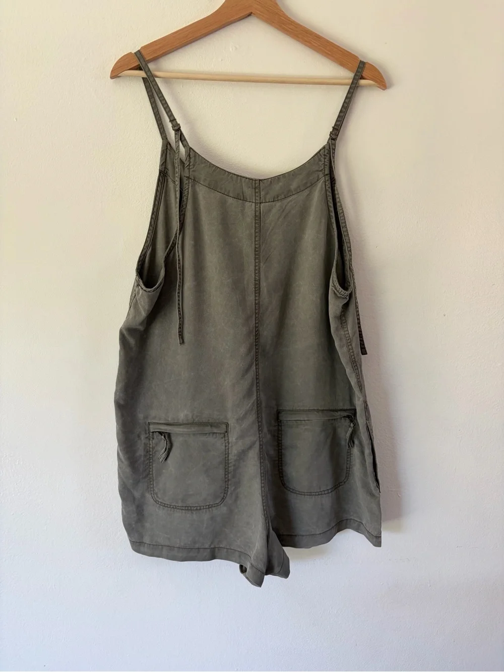 Free People Green Slouchy Drapey Lyocell Zip Front Romper Size Medium